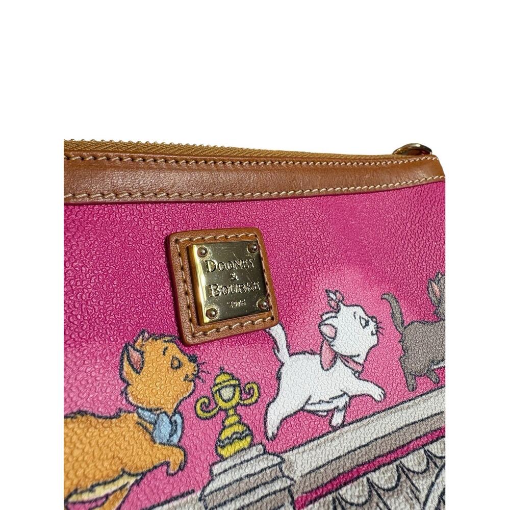 Dooney & Bourke Disney The Aristocats 2019 Collection Wristlet Wallet EUC - Picture 6 of 13